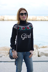 river island sweater, Asos girl sweater, skyline round bag