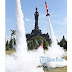 アジア・太平洋58人の学生の水ロケット、レノンの空に発射