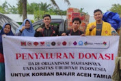 Mahasiswa Universitas Ubudiyah Indonesia Menyalurkan Bantuan Sembako dan Uang Tunai Kepada Korban Banjir di Aceh Tamiang