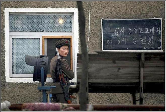 north korean women soldiers. north korean women soldiers.