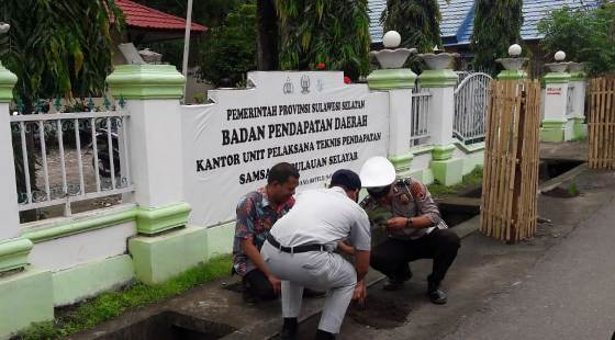 Personil SAMSAT Selayar, Giat Tanam Pohon Dan Jaga Lingkungan