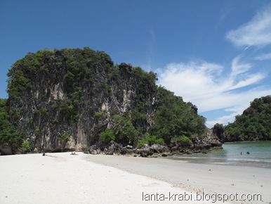 Nopparat Thara Secret Beach