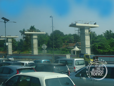 FOTO 2 : Proyek Kereta Ringan (Light Rail Transit/LRT) Jabodebek