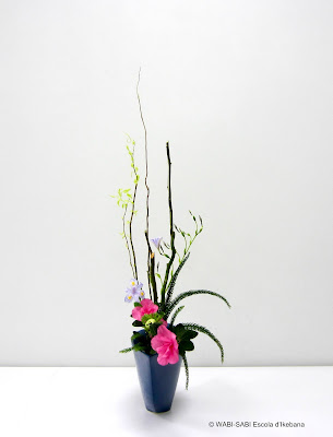 Ikebana-jiyuka-freestyle-wabisabi-escoladikebana