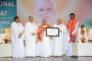 Brahma Kumari Kuldeep Didi honored with "Certificate of Commitment Switzerland"