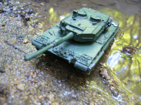 maqueta en miniatura del carro de combate Leopard 2