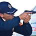 مفتش شرطة بطانطان يستعمل سلاحه الوظيفي بشكل تحذيري لإيقاف أربعة أشخاص 