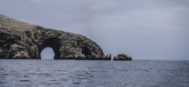 Pisco and the Ballestas Islands (Islas Ballestas), Islas Ballestas, Peru, Travel, Tourist Attractions, Tourism, Sea, Water, Surfing, Ocean,