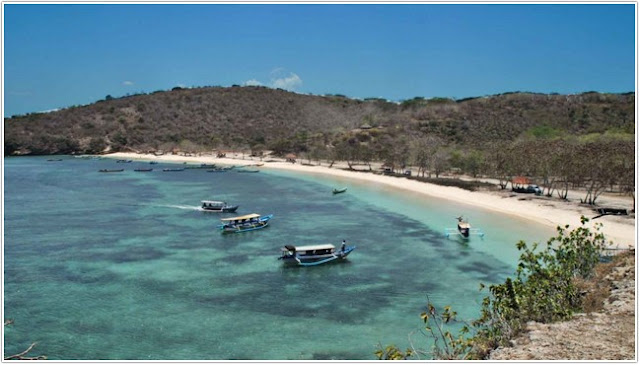 Pantai Tangsi;10 Top Destinasi Wisata Situbondo;