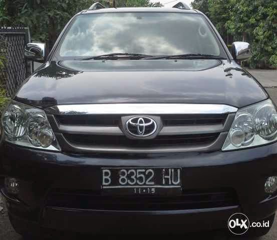 MOBIL BEKAS: TOYOTA FOURTUNER MATIC 2005 - JAKARTA - LAPAK 