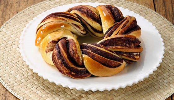 http://receitasdacily.blogspot.com/2015/01/receita-rosca-de-chocolate.html