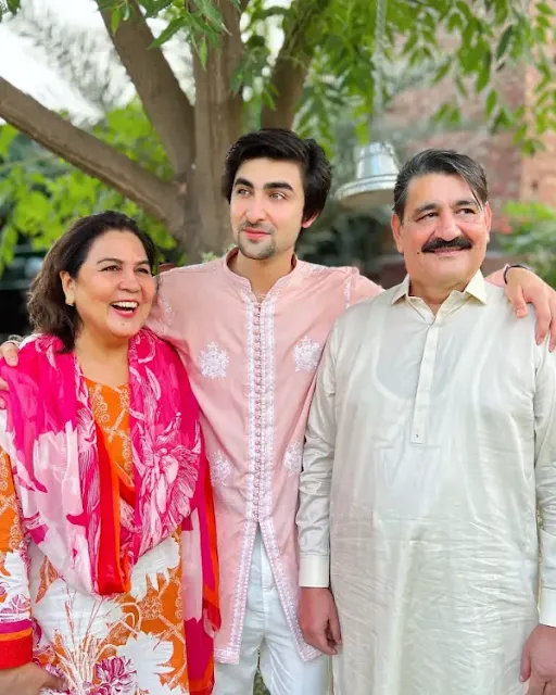 Khaqan Shahnawaz Family