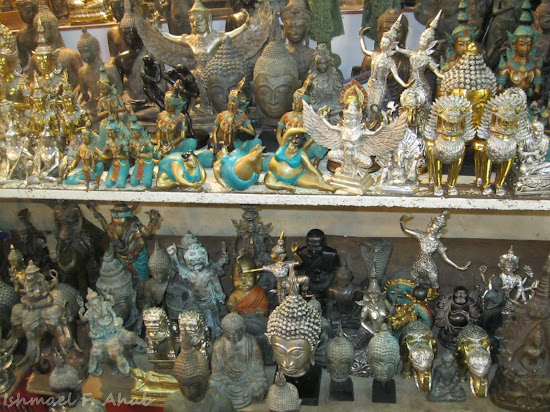 Figurines for sale in Chatuchak Weekend Market