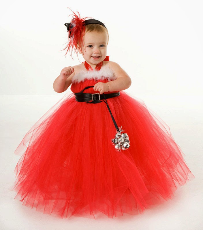Gratis foto bayi lucu pakai baju tutu dress merah