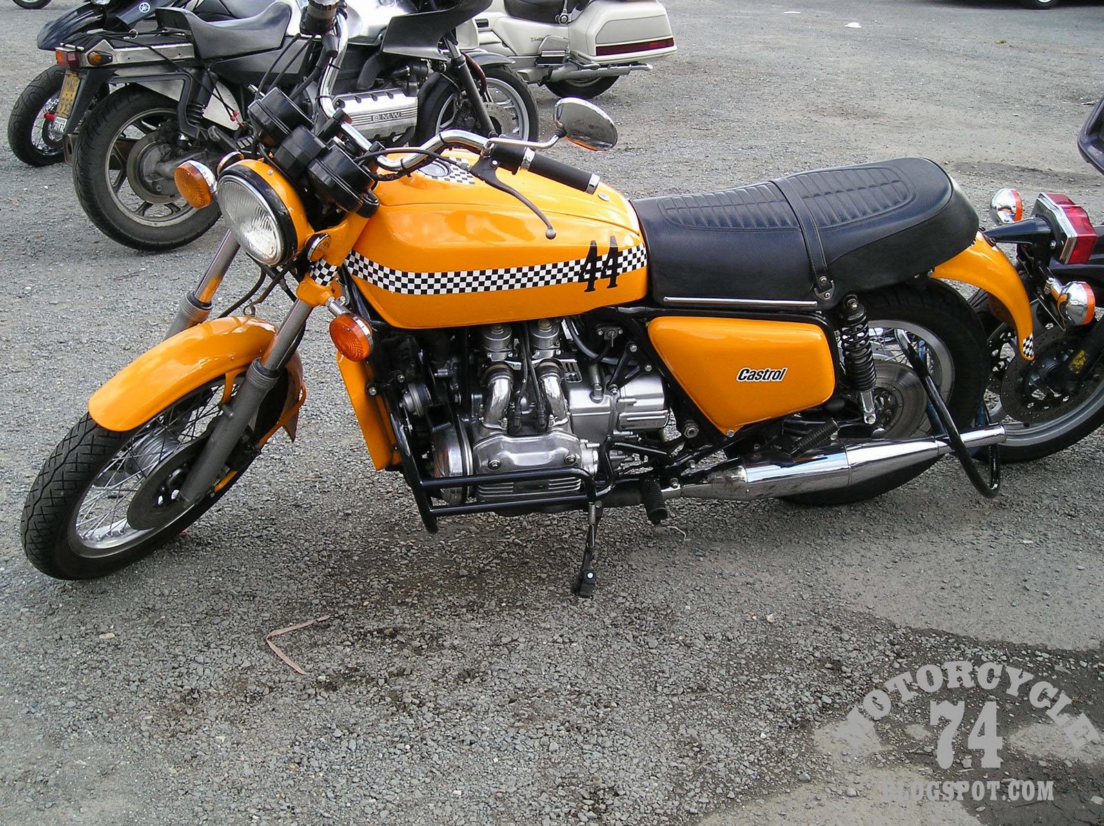 MOTORCYCLE 74: Cool vintage Honda Goldwing