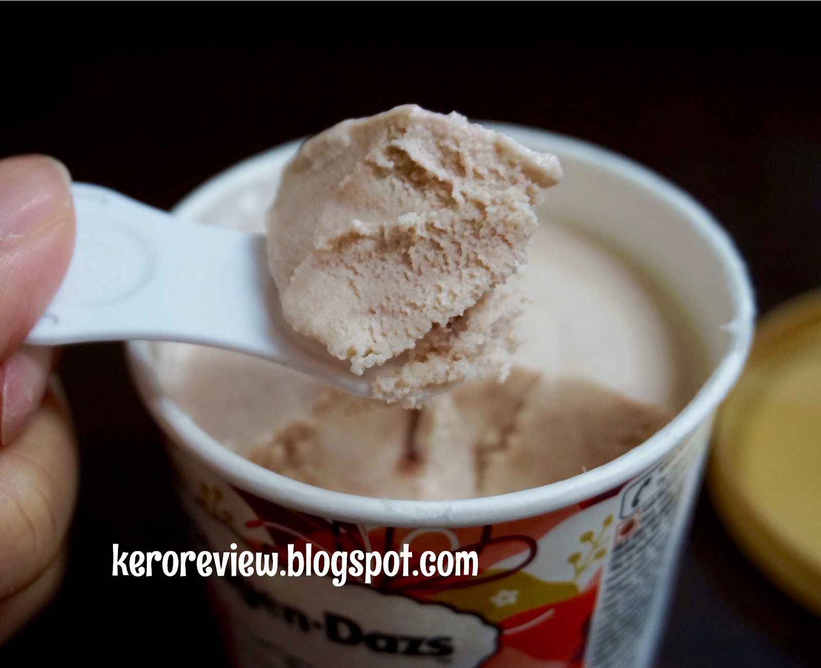 รีวิว ฮาเก้นดาส ไอศครีมถั่วแดงโมจิ (CR) Review Azuki (redbean) Mochi Ice Cream, Haagen-Dazs Brand.