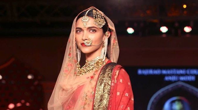 SYUTING PADMAVATI, DEEPIKA PADUKONE SERASA DIMASUKI JIWA RATU PADMAWATI