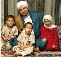 Kisah Keseharian Keluarga Habib Munzir Al Musawa - Lembar 