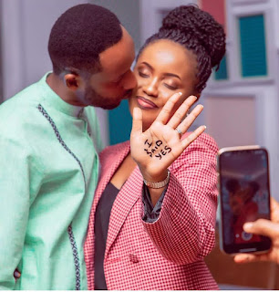 How Soon Should a Lady Say Yes to Man's Marriage Proposal?