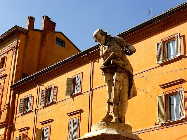 bologna-piazza-galvani