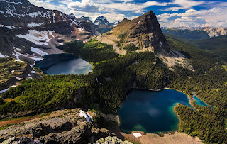 Lakes in Canadian  deteriorating water quality