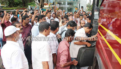 Kannur, Kerala, LDF, Strike, Bus, Thiruvanathapuram, Malayalam News, National News, Kerala News, 