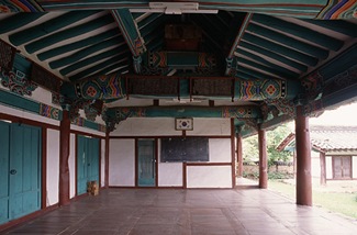 Cheongdo Hyanggyo central hall myeongryundang