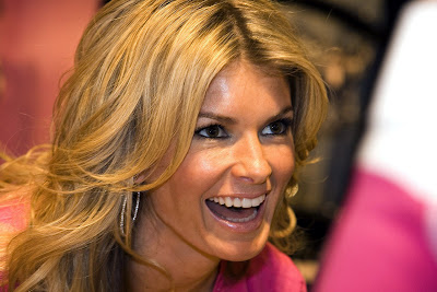 Marisa Miller is sexy in pink