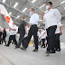 Rudi Menyambut Kedatangan Tiga Menteri di Bandara Hangnadim