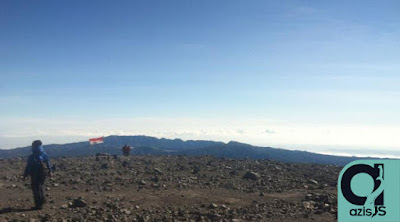 Duka Beruntun dari Puncak Semeru - AzisJS