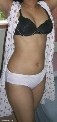 bra panty armpit in nighty desi aunty