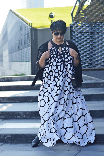 maxi dress, black and white, stylizacja na lato, summer look