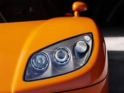 koenigsegg ccr headlights