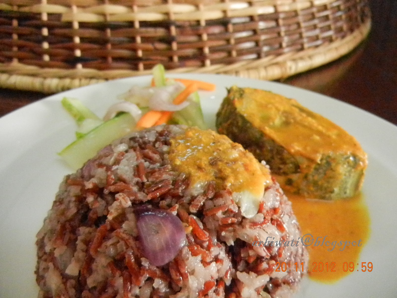 My Wonderful World of Food and Travel: Nasi Dagang Kelantan & Gulai Ikan Tongkol
