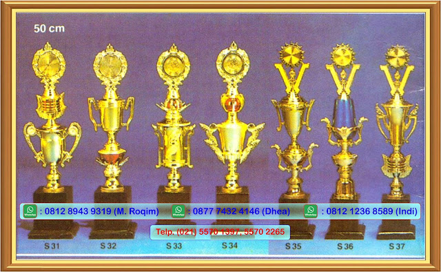 Jual Piala Trophy, pengrajin Piala dan trophy, Penjual Piala Trophy, piala trophy, Piala trophy Event, Piala trophy Kejuaraan, Piala trophy Lomba, Piala trophy Penghargaan, Piala trophy Wisuda