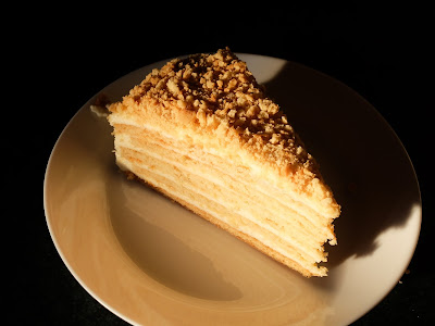 Sluoksniuotas medaus tortas, Honey cake