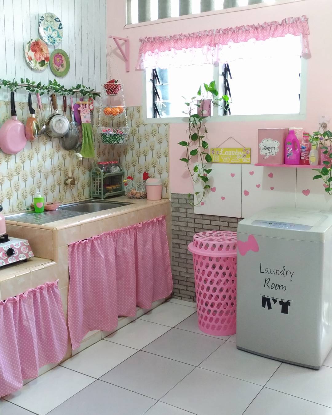34 Top Desain Dapur Sempit Pink Terkeren Interior Rumah