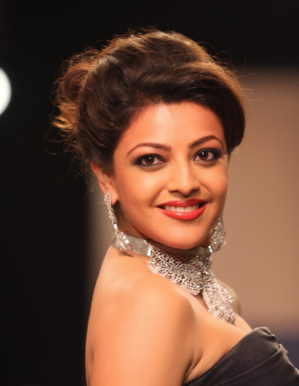 Kajal Aggarwal HD Wallpapers Free Download