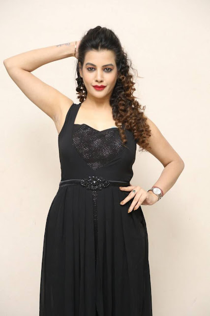 actress sleeveless pics diksha panth black dress