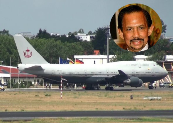 The Sultan of Brunei and his Boeing 747430