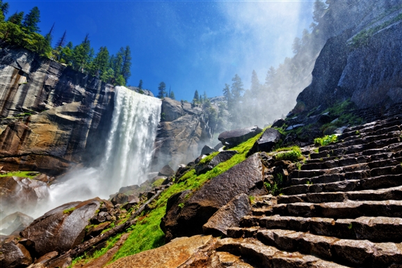 mist trail,trekking in california,trekking in america,toughest trek,best trek