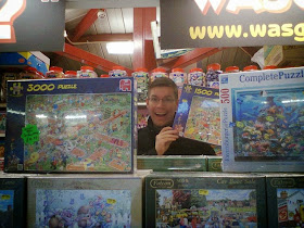 Last year a long quest was ended when we managed to find an elusive Jan Van Haasteren Mini-Golf jigsaw puzzle while on a day out in Derby!