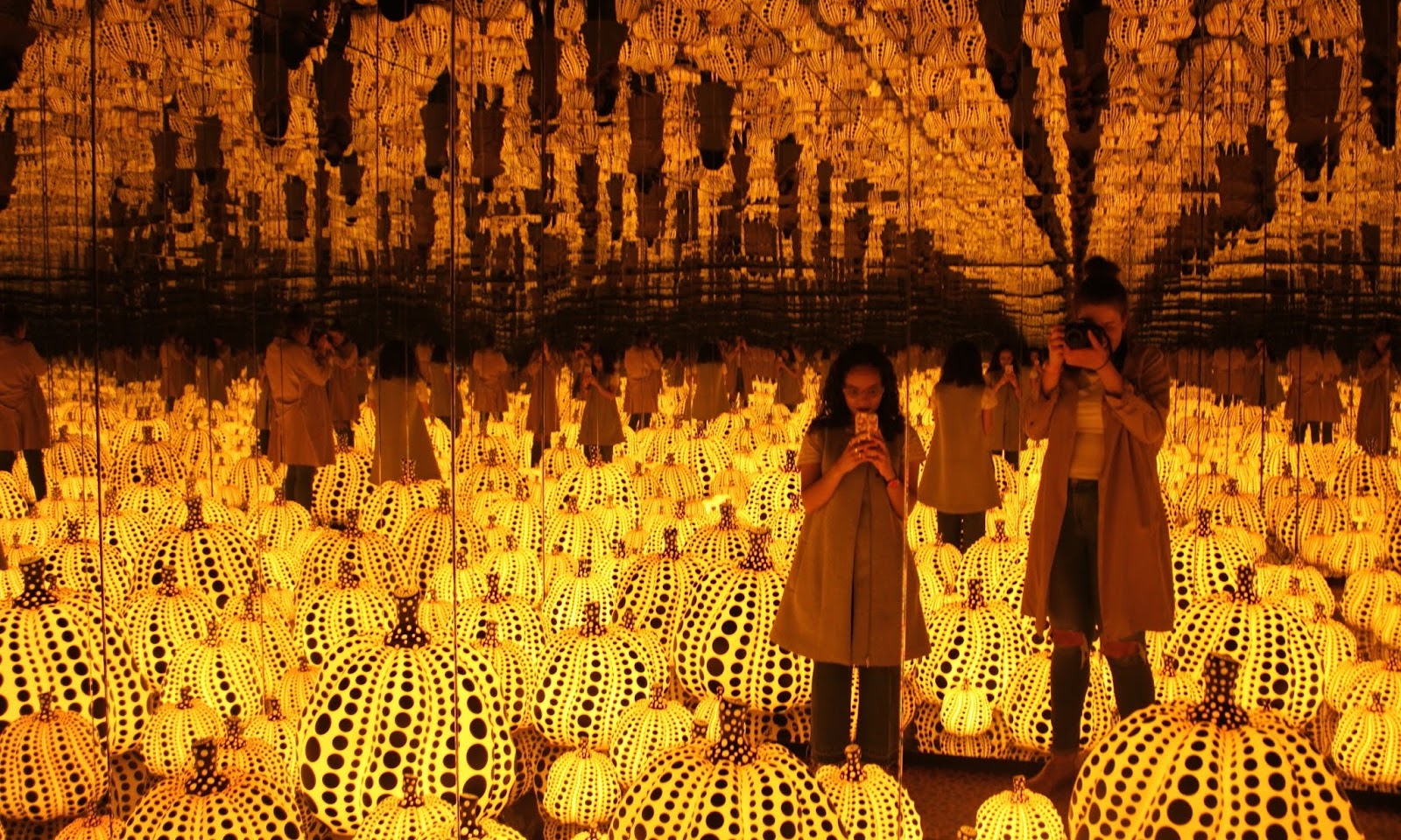 Yayoi Kusama: Sculptures, Paintings & Mirror Rooms