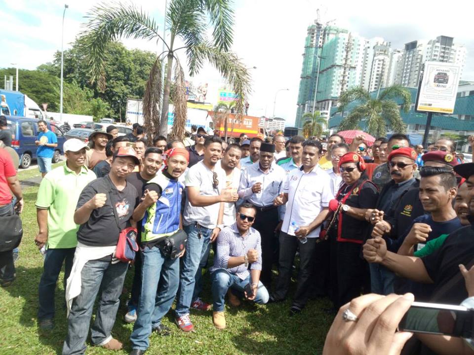 Gambar Sekitar Perhimpunan Secara Aman Malaysian Truckers 