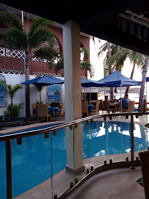 montani-beach-resort-pool-side-restaurant