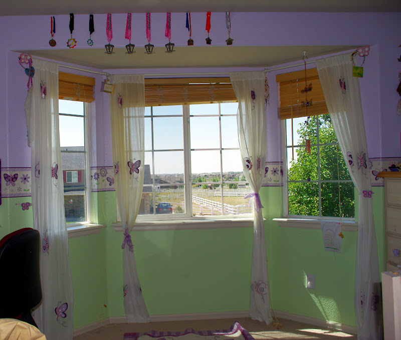 how to build bay window seats with storage