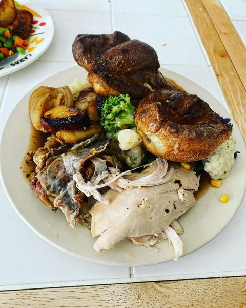 Recipe - Roast chicken dinnerwith stuffing, roast potatoes