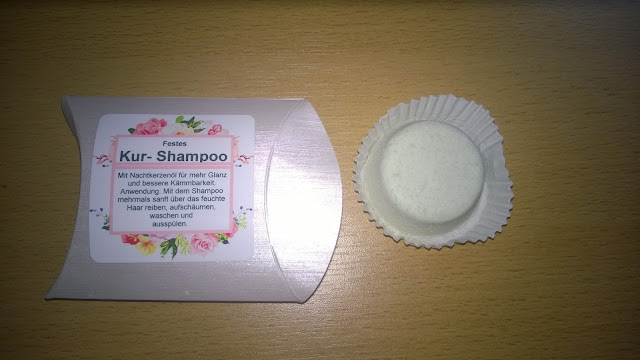 Festes Kur-Shampoo.