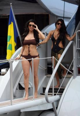 Kim Kardashian bikini pictures in Monaco 