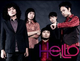 Lirik Lagu Move On - Hello Band